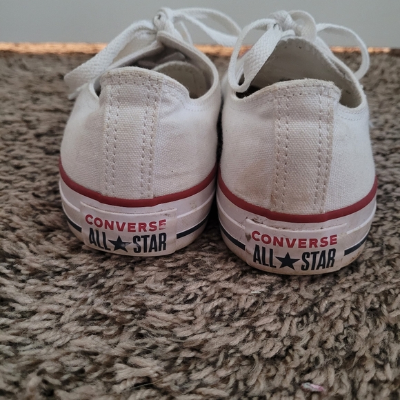 White low top Converse - Picture 3 of 4